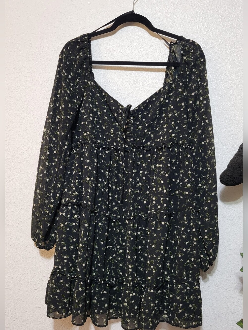 Forever 21, Black Floral Dress With  Balloon Sleeves